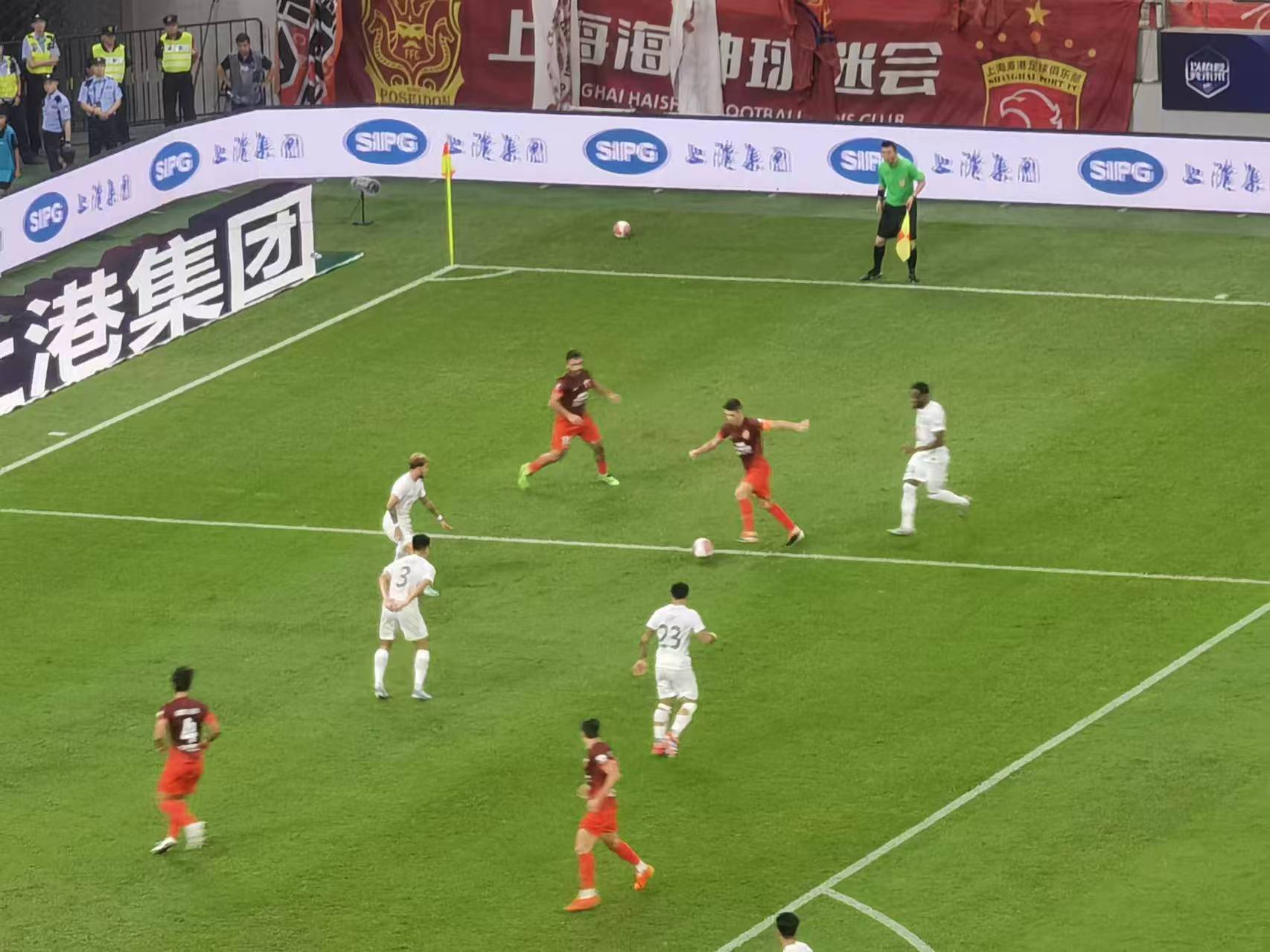北京中赫国安遭遇挑战，绝平河北建业