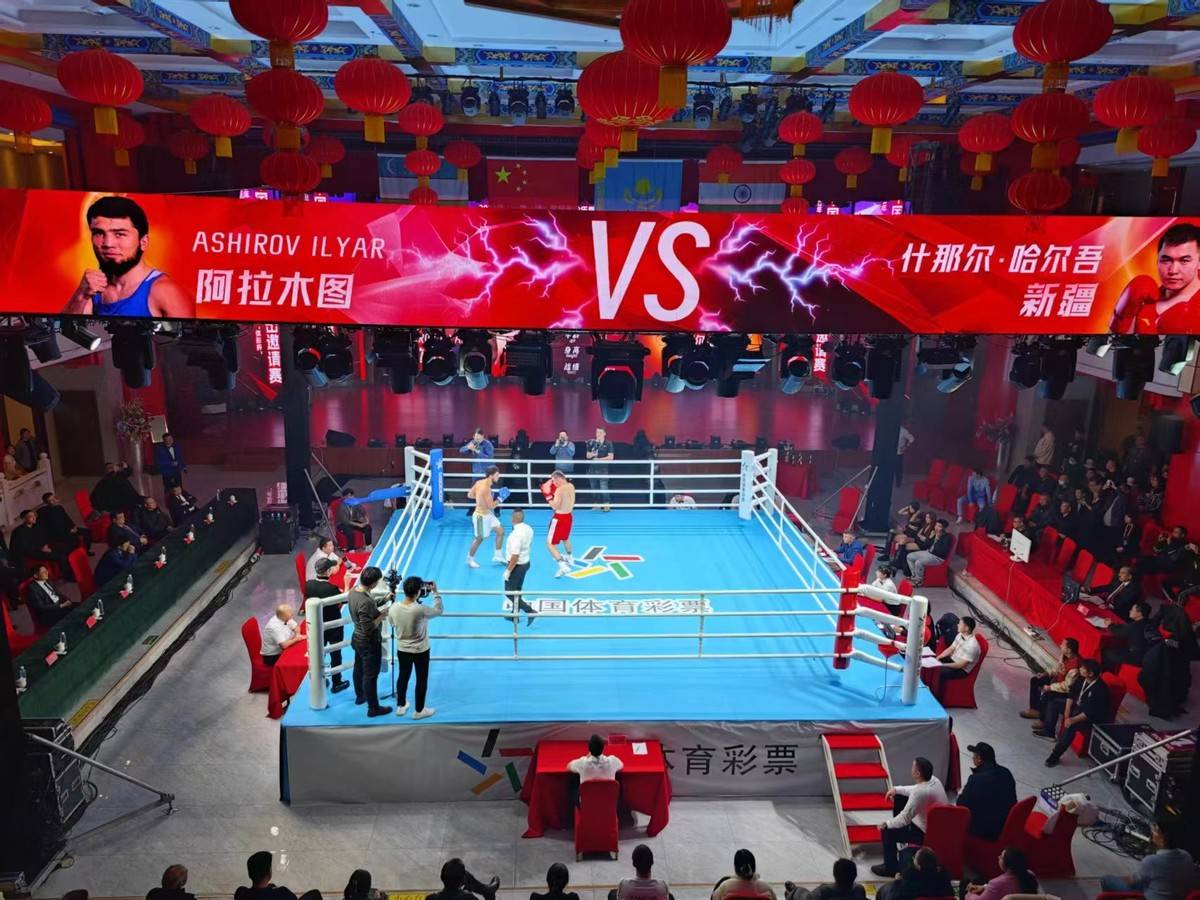 FB体育-拳击比赛精彩纷呈，中国拳手称霸赛场