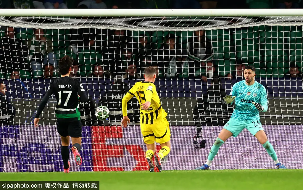 FB体育官网-欧冠比赛决赛正值白热化,进球纪录被刷新